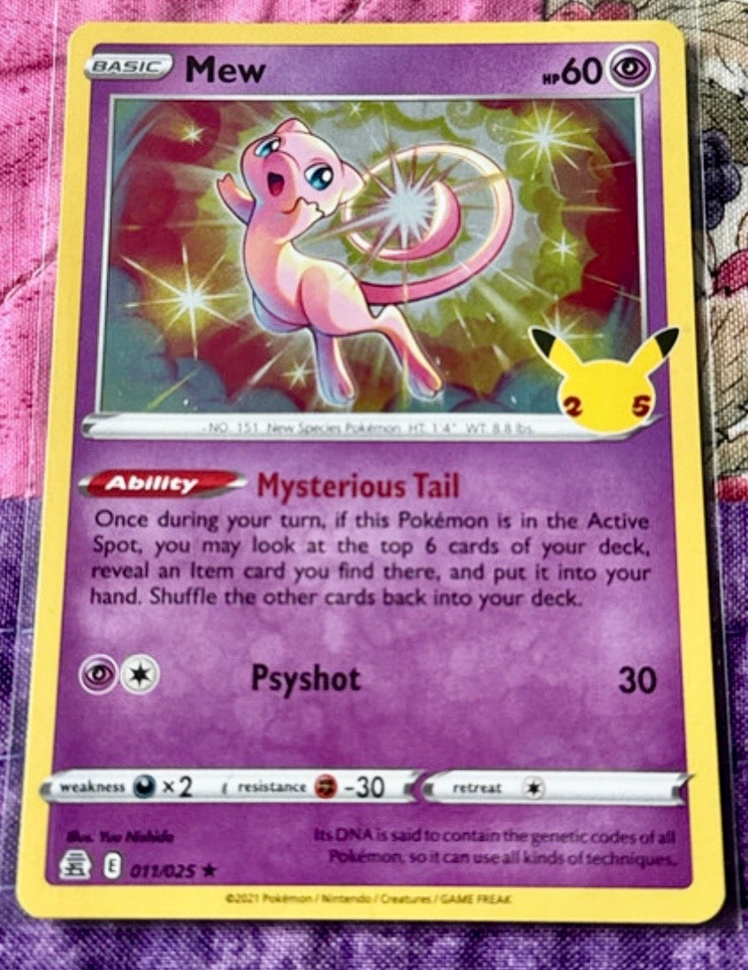 Mew – 25th Anniversary Celebrations Holo (017/025) – Near Mint