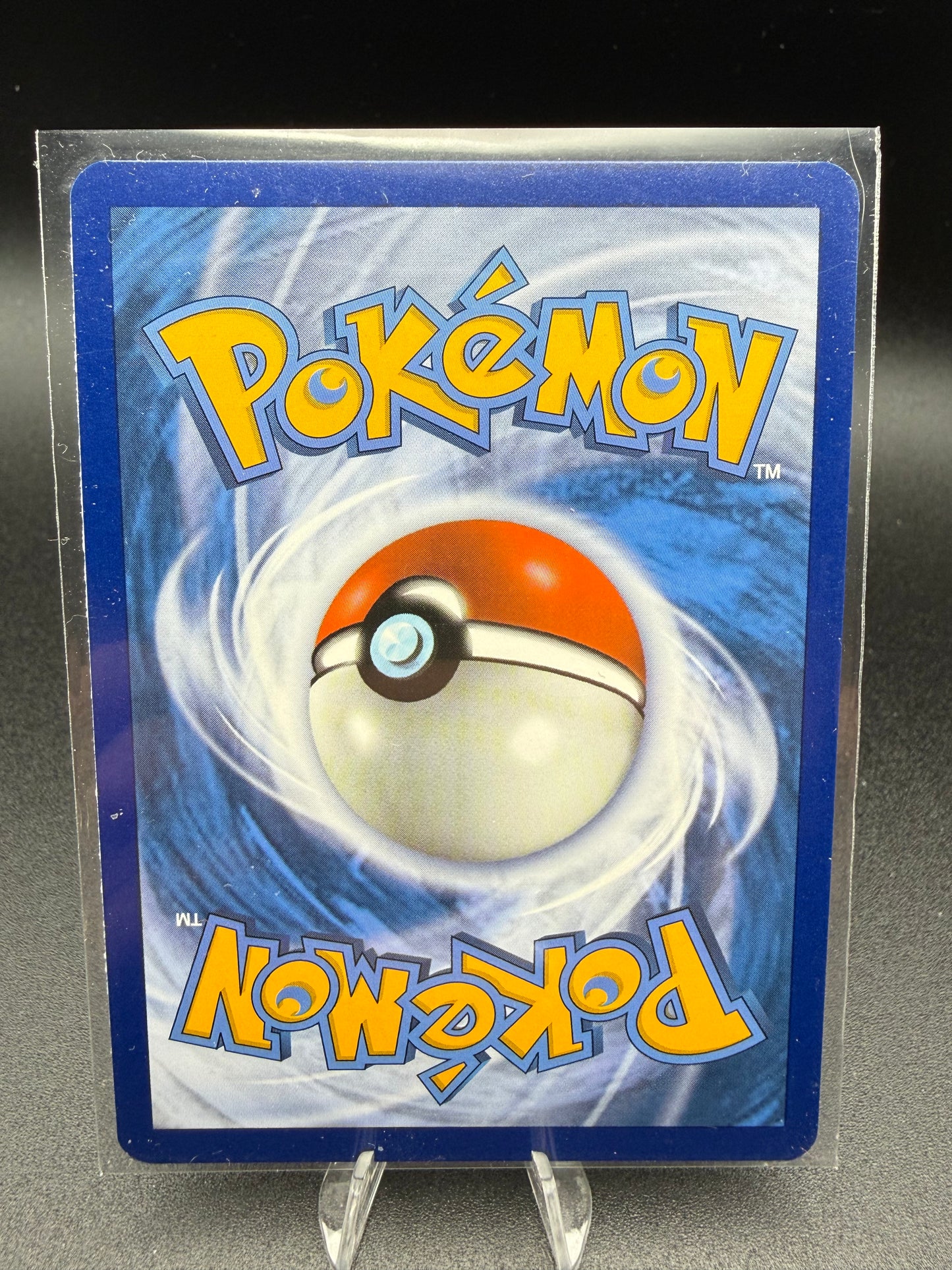 Pikachu 19/68 - Reverse Holo - Hidden Fates